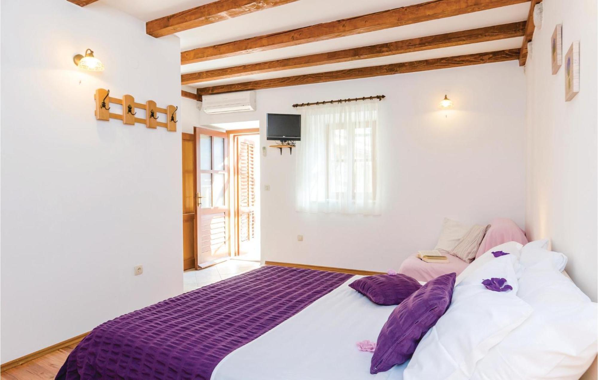 Cozy Home In Slano With Wifi Екстериор снимка