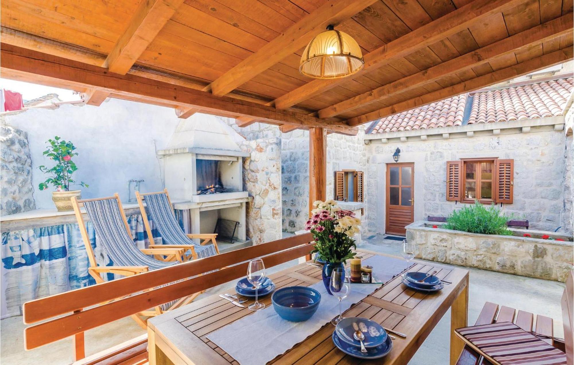 Cozy Home In Slano With Wifi Екстериор снимка