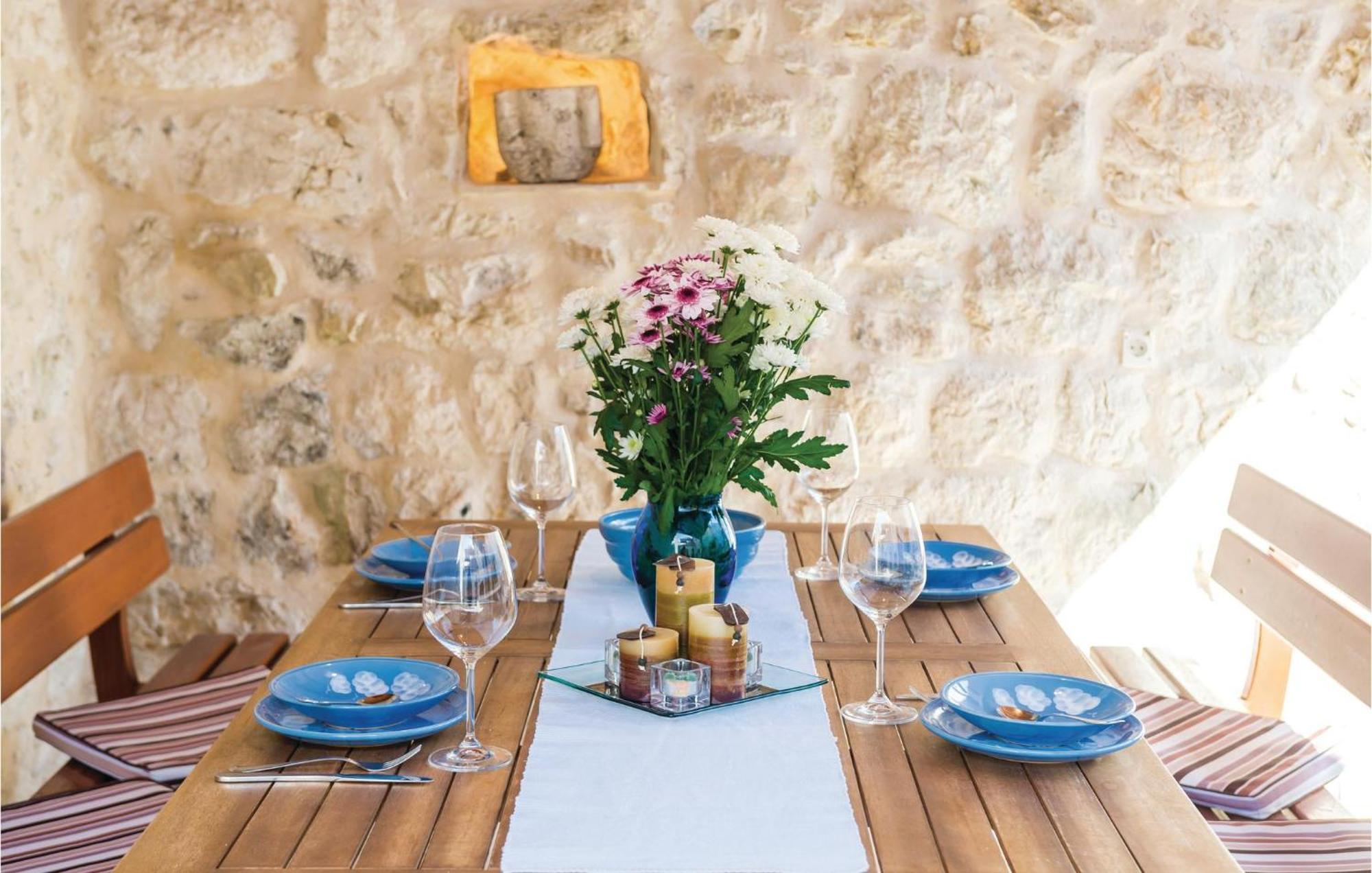 Cozy Home In Slano With Wifi Екстериор снимка